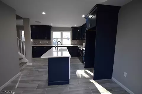 9 Phillips Rd, Stanhope, NJ 07874 photo 5