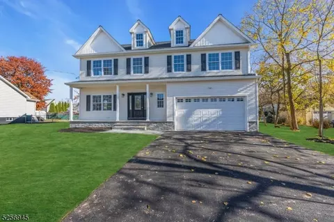 217 Howard Ave, Somerset, NJ 08873