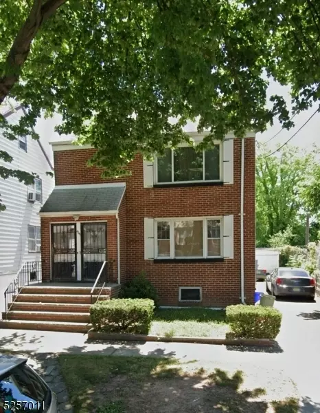 466 Clinton Pl, Newark, NJ 07112