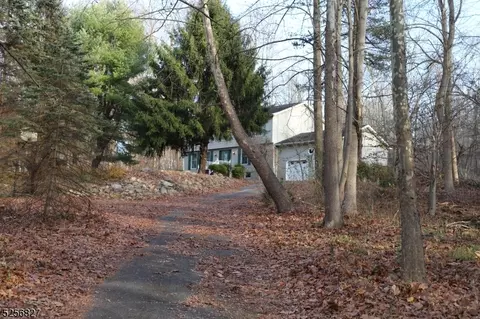 114 Ketcham Rd, Hackettstown, NJ 07840 photo 4