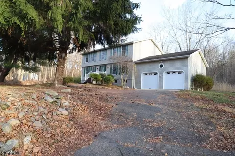 114 Ketcham Rd, Hackettstown, NJ 07840 photo 3