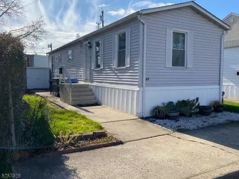 22 E Coddington Ave, Woodbridge Twp, NJ 07001