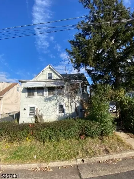 95 S 20th Ave, Manville, NJ 08835