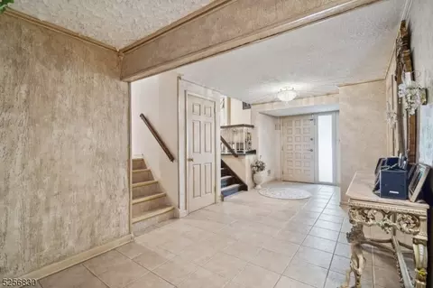 209 Bryant Ave, Springfield, NJ 07081 photo 4