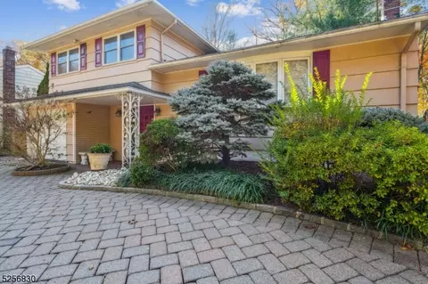 209 Bryant Ave, Springfield, NJ 07081