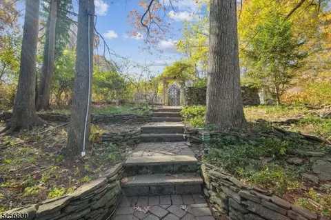 209 Bryant Ave, Springfield, NJ 07081 photo 29