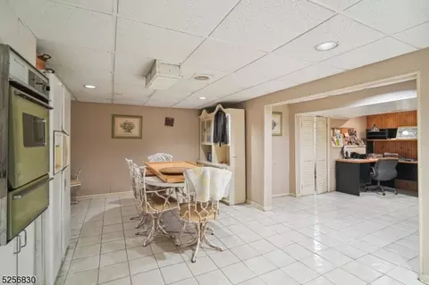 209 Bryant Ave, Springfield, NJ 07081 photo 24