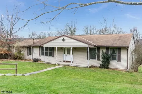 46 Nunn Ave, Washington, NJ 07882