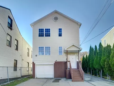 70 Chadwick St, Paterson, NJ 07503