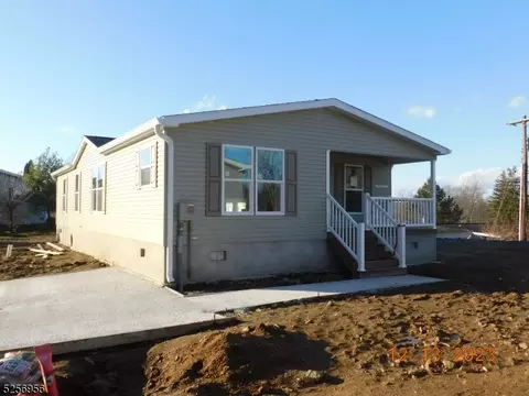 94 Valley Vw, Oxford Twp, NJ 07863