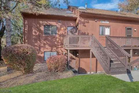 2 Alta Ct #3, Vernon, NJ 07462