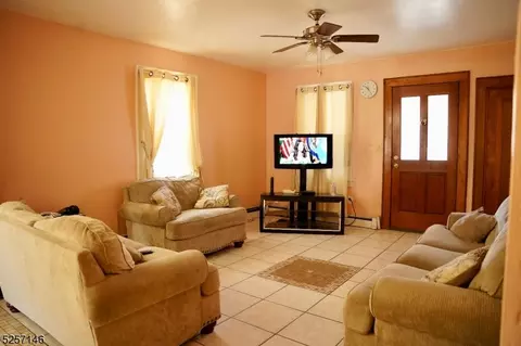 87 Terhune Ave, Passaic, NJ 07055 photo 5