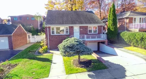 232 Warwick Ave, Fort Lee, NJ 07024