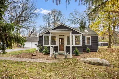 163 Anthony Rd, Glen Gardner, NJ 08826