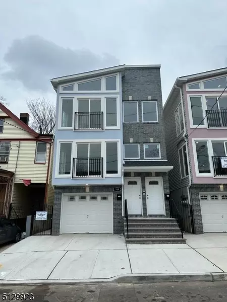 169 3rd St, Newark, NJ 07107