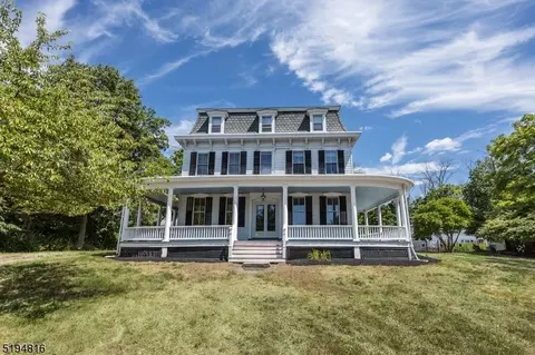 6 Nelson St, Readington Twp, NJ 08889