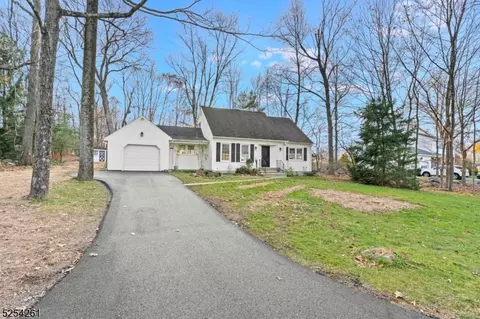 12 Partridge Ln, Sparta, NJ 07871