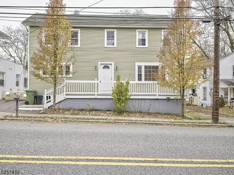438 Old Main St, Franklin Twp, NJ 08802