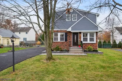 219 Woodside Ln, Bridgewater, NJ 08807