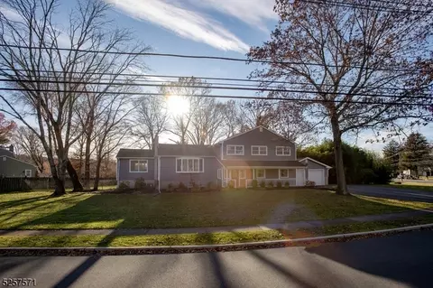 23 Toby Dr, Roxbury Twp, NJ 07876