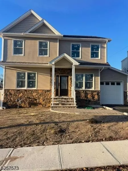 32 Harding Ave, Totowa, NJ 07512