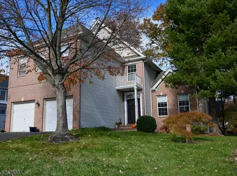 20 Bouwrey Pl, Readington Twp, NJ 08889