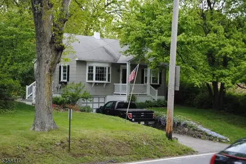 53 West St, Clinton Twp, NJ 08801