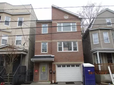 797 S 15th St, Newark, NJ 07108