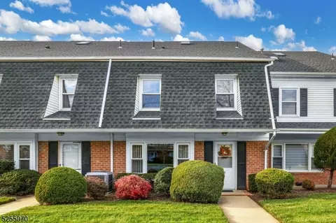 5 Wareham Vlg, Scotch Plains, NJ 07076