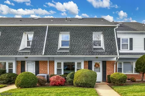 5 Wareham Vlg, Scotch Plains, NJ 07076