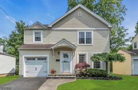 214 Marian Ave, Fanwood, NJ 07023