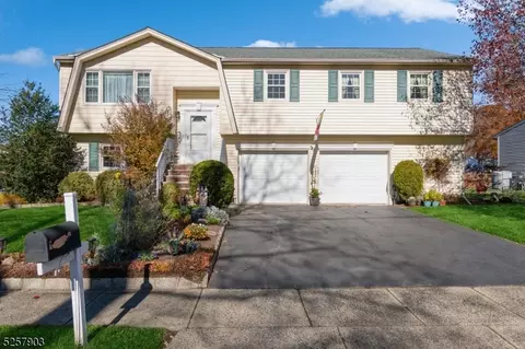 20 Norton St, Edison, NJ 08820