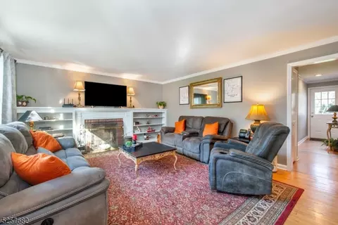 43 Beech Ave, Berkeley Heights, NJ 07922 photo 4