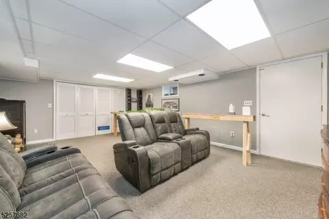 43 Beech Ave, Berkeley Heights, NJ 07922 photo 25