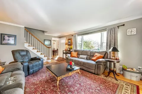 43 Beech Ave, Berkeley Heights, NJ 07922 photo 6