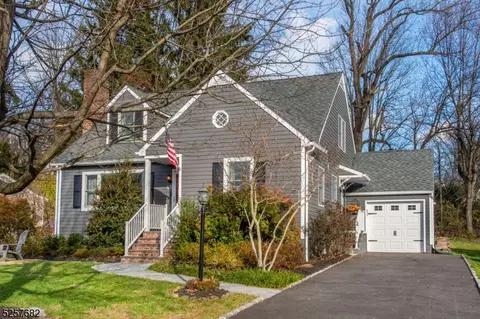 43 Beech Ave, Berkeley Heights, NJ 07922