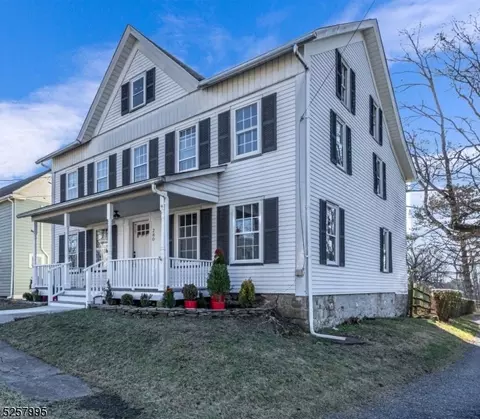 280 Quakertown Rd, Franklin Twp, NJ 08867