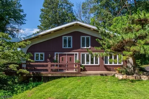 47 Chilhowie Dr, Kinnelon, NJ 07405