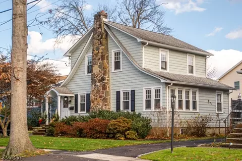 8 Oak Ln, Cranford, NJ 07016