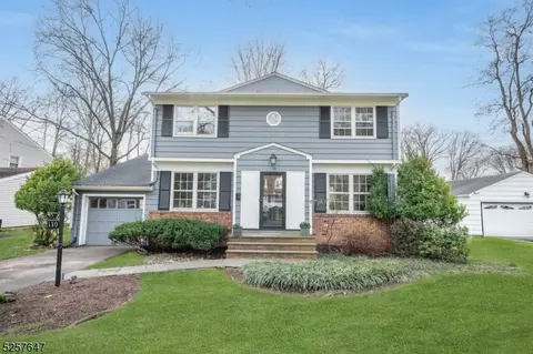 110 Primrose Dr, New Providence, NJ 07974