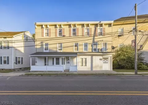 100 Washington St C, Greenwich Twp, NJ 08886