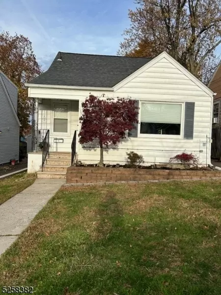 81 Martin St, Bloomfield, NJ 07003