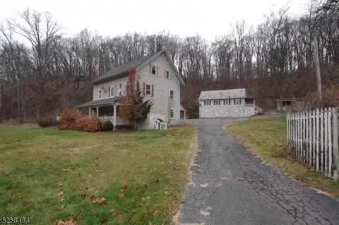 94 Route46, Oxford, NJ 07863