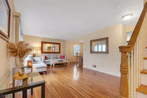 47 Century, Paramus Boro, NJ 07652 photo 7
