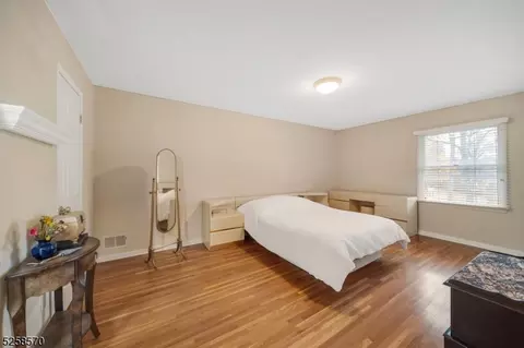 47 Century, Paramus Boro, NJ 07652 photo 22