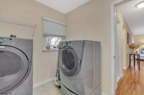 47 Century, Paramus Boro, NJ 07652 photo 19