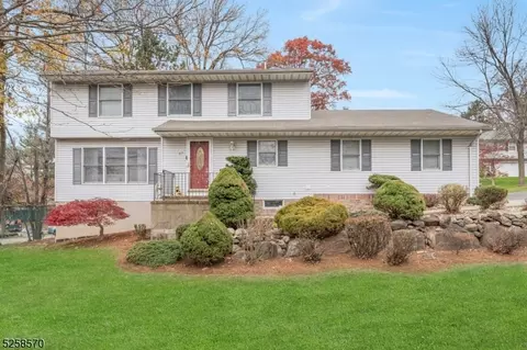 47 Century, Paramus Boro, NJ 07652 photo 2