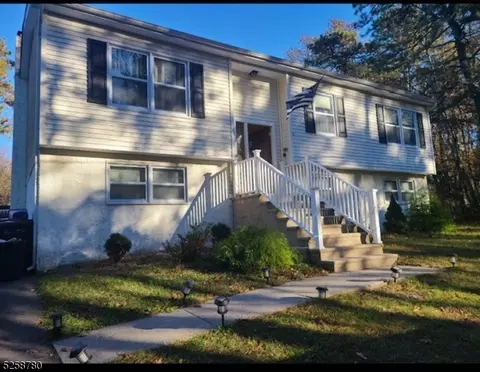 1302 Vine St, Pemberton Twp, NJ 08015