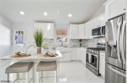 2303 Mountain Ave, Scotch Plains, NJ 07076