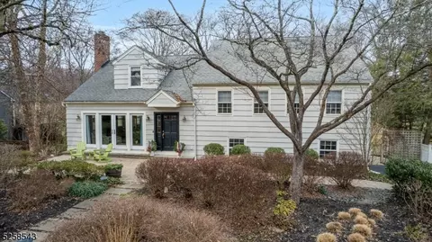 81 Overlook Rd, Morristown, NJ 07960